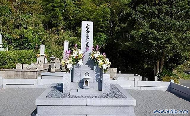 在日本，用什么笔墨自大了你的阶级：为何皇室和顶级显耀只用汉字